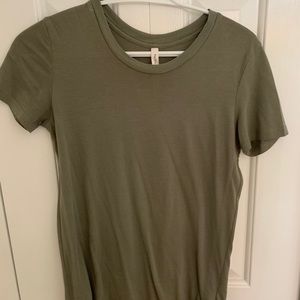 The Group by Babaton Basic Tee (XXS)